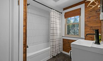 1613 N DIVISION St, Appleton, WI 54911