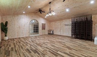 1020 Thomas Rd, Benton, TN 37307