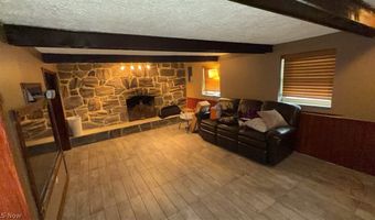 1921 Birch Trace Dr, Austintown, OH 44515