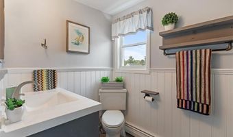 226 Becker Ave, East Providence, RI 02915
