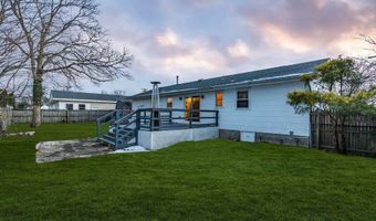 46 Bowline St, Beachwood, NJ 08722