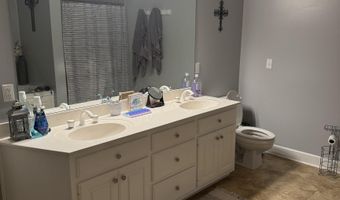2032 Red Oak Ln NE, Arab, AL 35016