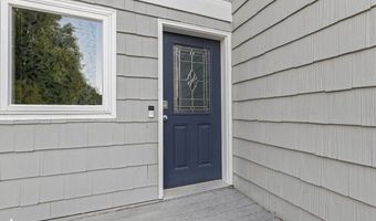 1701 Commodore Dr, Anchorage, AK 99507