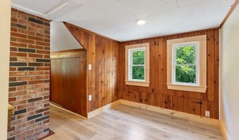 51 Sanford Rd, Alfred, ME 04002