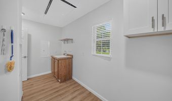 10744 Paradise Shrs, Athens, AL 35611