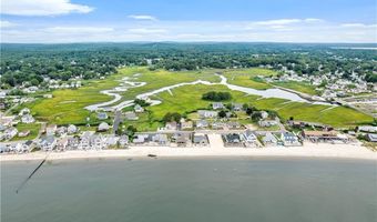 8 Belaire Mnr, Old Saybrook, CT 06475