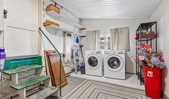 8893 LONGSWAMP Rd, Alburtis, PA 18011