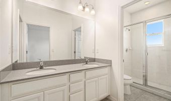 6208 CAMINO Dr, Apollo Beach, FL 33572