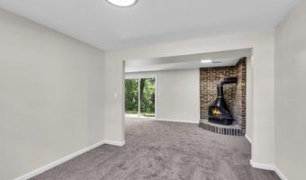 226 Mill Creek Dr, Bayville, NJ 08721