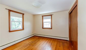 19 Longue Vue Ave, North Providence, RI 02904
