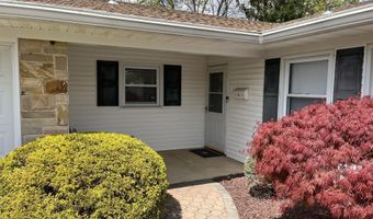 32 Idlewild Ln, Aberdeen, NJ 07747