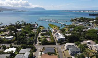 44-544 Kaneohe Bay Dr, Kaneohe, HI 96744