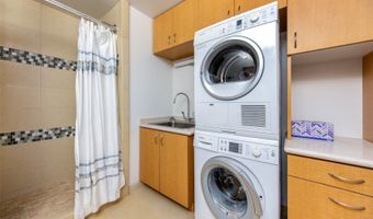 1350 Ala Moana Blvd 1606, Honolulu, HI 96814