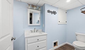 15 Sibley Rd, Ashburnham, MA 01430