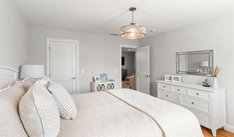 204 Wickford Ct 31, North Kingstown, RI 02852