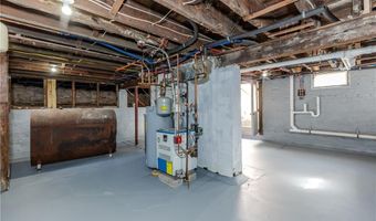 126 Columbia Ave, Cranston, RI 02905