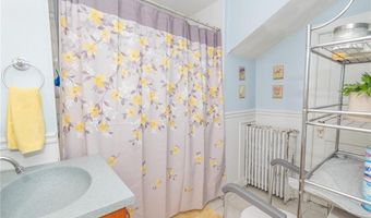 101 Collins St, Attleboro, MA 02703
