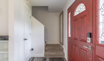 95 Yankee Ave, Bangor, ME 04401
