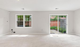 5105 SKYLINE VILLAGE Ct #8, Alexandria, VA 22302