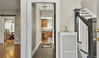 194 Gould Ave, Warwick, RI 02888