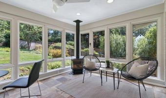 4025 24TH Rd N, Arlington, VA 22207