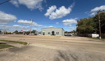 105 E Wilkins, Angleton, TX 77515