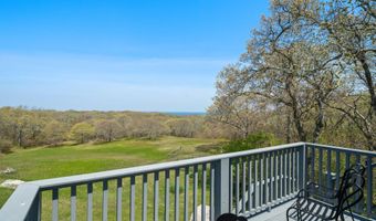 19 Locust Ln, Aquinnah, MA 02535