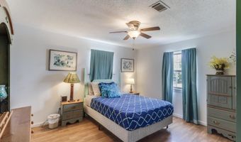 4250 1st Ave, Bay St. Louis, MS 39520