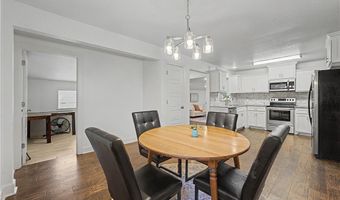 4 Evesham Ln, Bella Vista, AR 72714