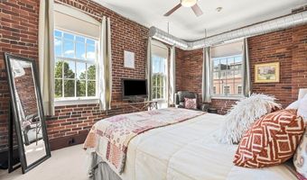 25 Cedar St 14, Amesbury, MA 01913