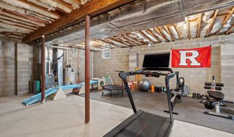 140 Pennant Ave, Beachwood, NJ 08722