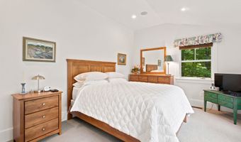 5 Peaked Hill Rd, Ashland, NH 03217