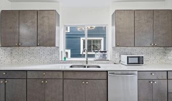 22 Fairlawn Ave, Albany, NY 12203