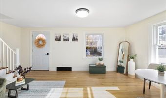 122 Elder St, Lincoln, RI 02865