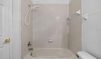132 SHELL FALLS Dr, Apollo Beach, FL 33572