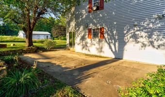 25611 Indian Lake Rd, Birdseye, IN 47513