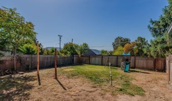 879 Pacific St, Angels Camp, CA 95222