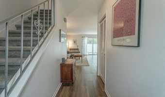 32 Whitcomb Cir, Madison, WI 53711