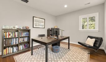 6617 LYBROOK Ct, Bethesda, MD 20817