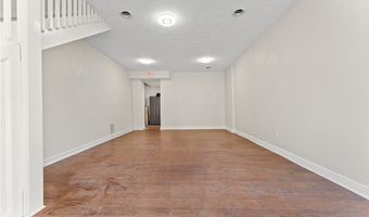 2206 E Carson St, Airville, PA 15203