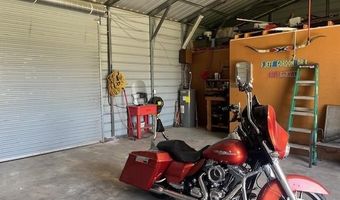 214 Hemphill St, Hico, TX 76457