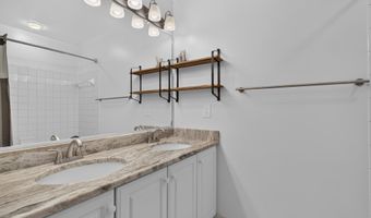 6607 THACKWELL Way 2203, Alexandria, VA 22315