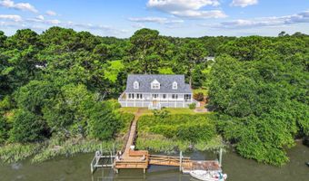 32 Eustis Landing Rd, Beaufort, SC 29907