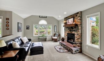 6765 WINDERMERE Ct, Allentown, PA 18104