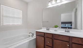 1035 Brownsmith Dr, Apex, NC 27502