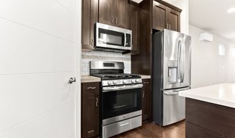 782 NW PEBBLESTONE Ln, Beaverton, OR 97006
