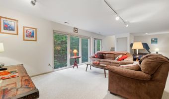 16 SPRUCE HOLLOW Rd, Basye, VA 22810