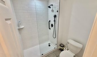 530 Shields Crossing Dr, Bean Station, TN 37708