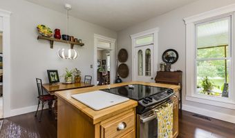 12801 E Edgewater Dr, Albany, IN 47320