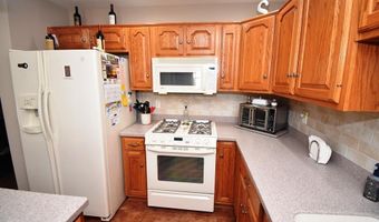 933 Amesbury Ct, Indianapolis, IN 46217